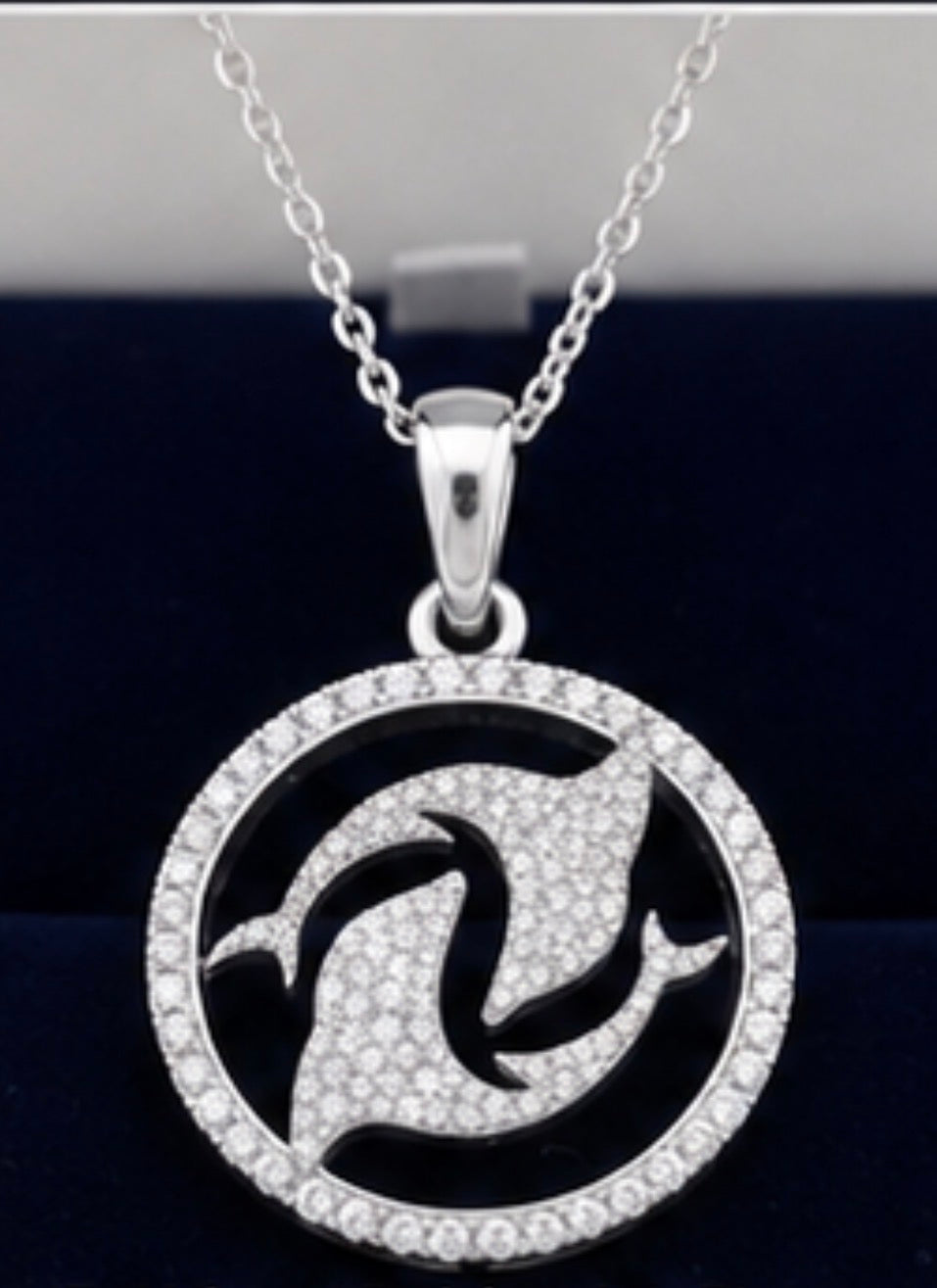 Halo Daylight Pendant — White Gold